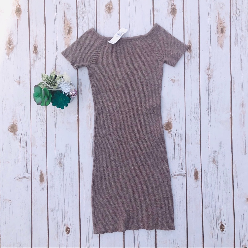 ⚔️SOLD⚔️ AEO DON’T ASK WHY sweater dress - Picture 2 of 10